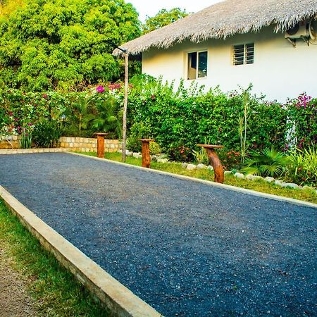 Tiako Villas Ambondrona  Экстерьер фото